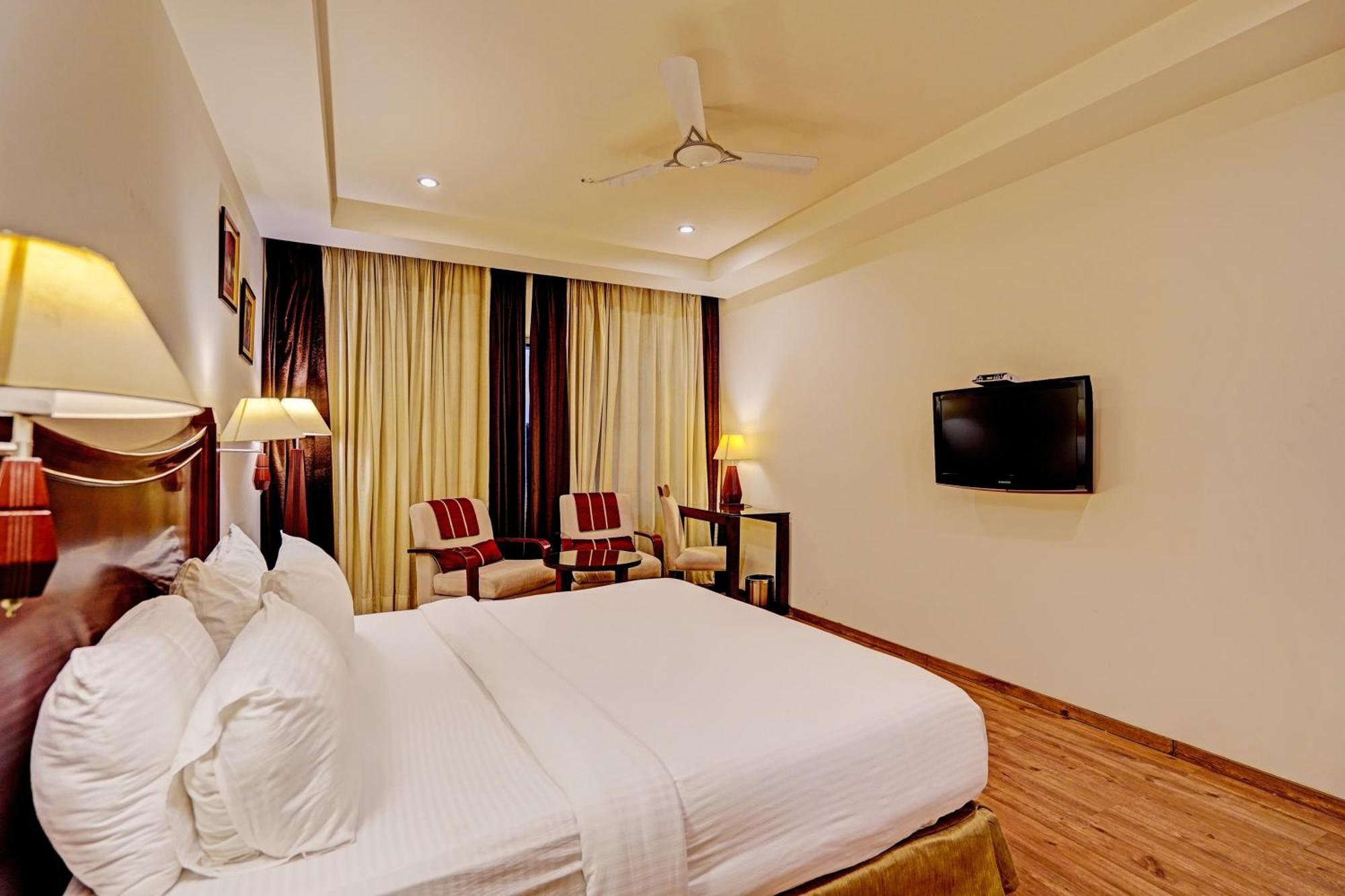 Hotel Grand Aerotech Нью-Дели Экстерьер фото